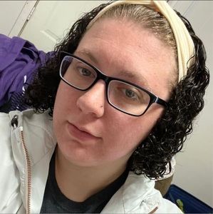 Meet your Posher, Alissa